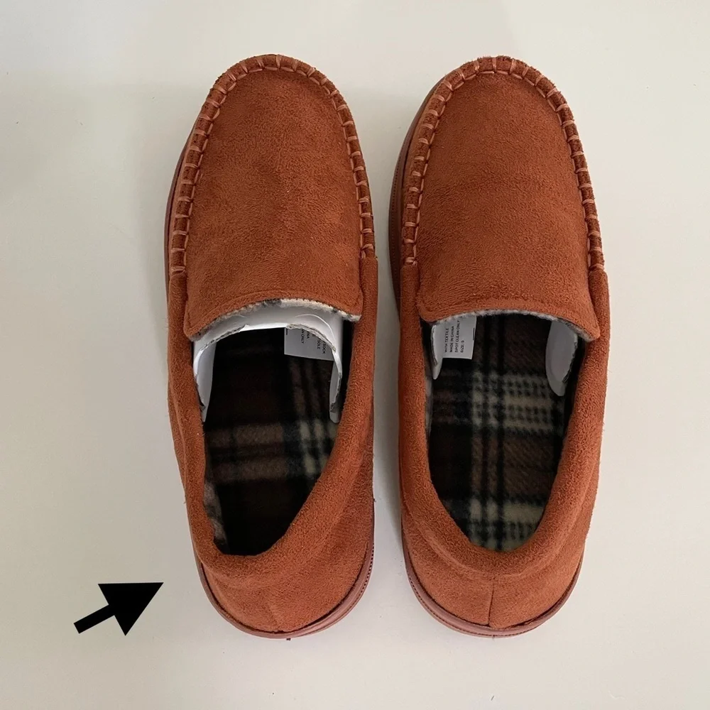 Wayland Square Deluxe Men’s Small Memory Foam Slippers Slip-on Non-Slip Sole 6-7